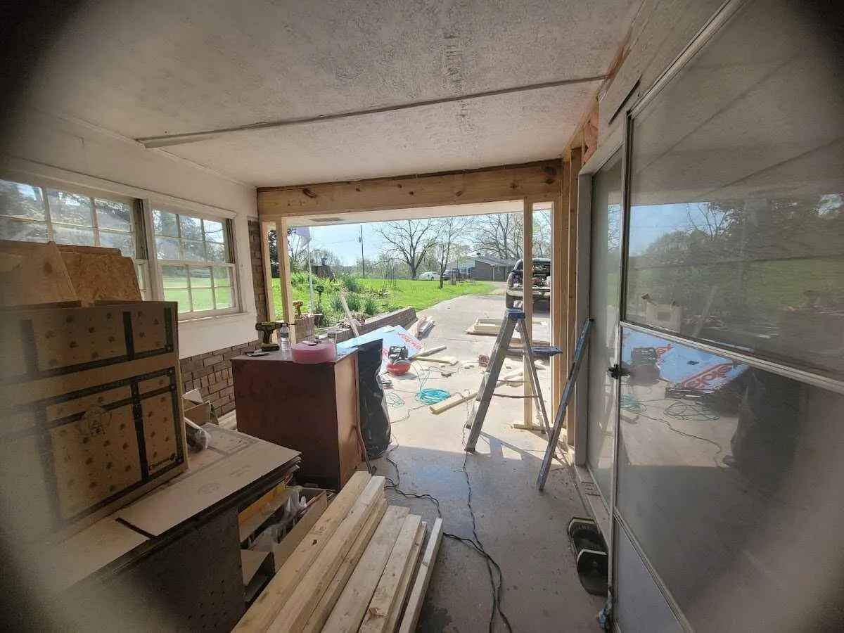 Air movers and dehumidifier for Water Mitigation Services in Sacramento